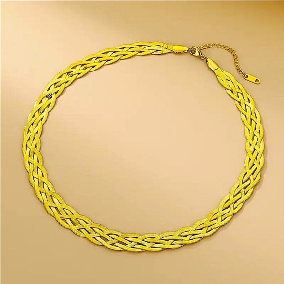 Elegant Gold Braided Necklace, Handcrafted Intricate Weave, P… - Picture 2 of 5